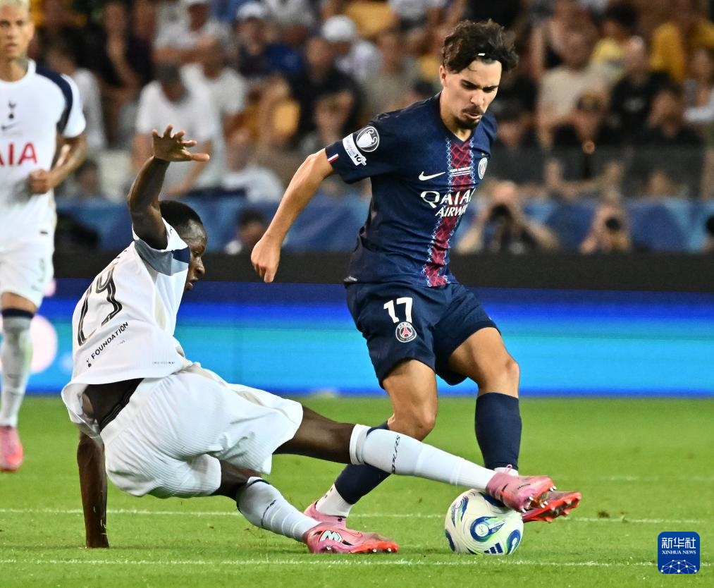 出战术上的 出战术上的