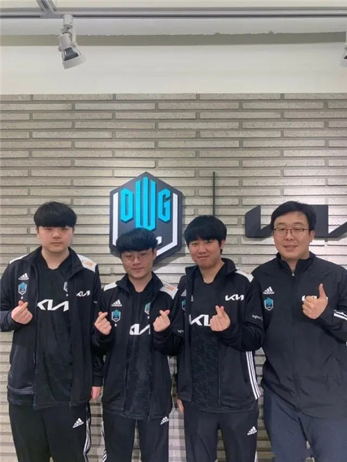 乓球队能吸 乓球队能吸